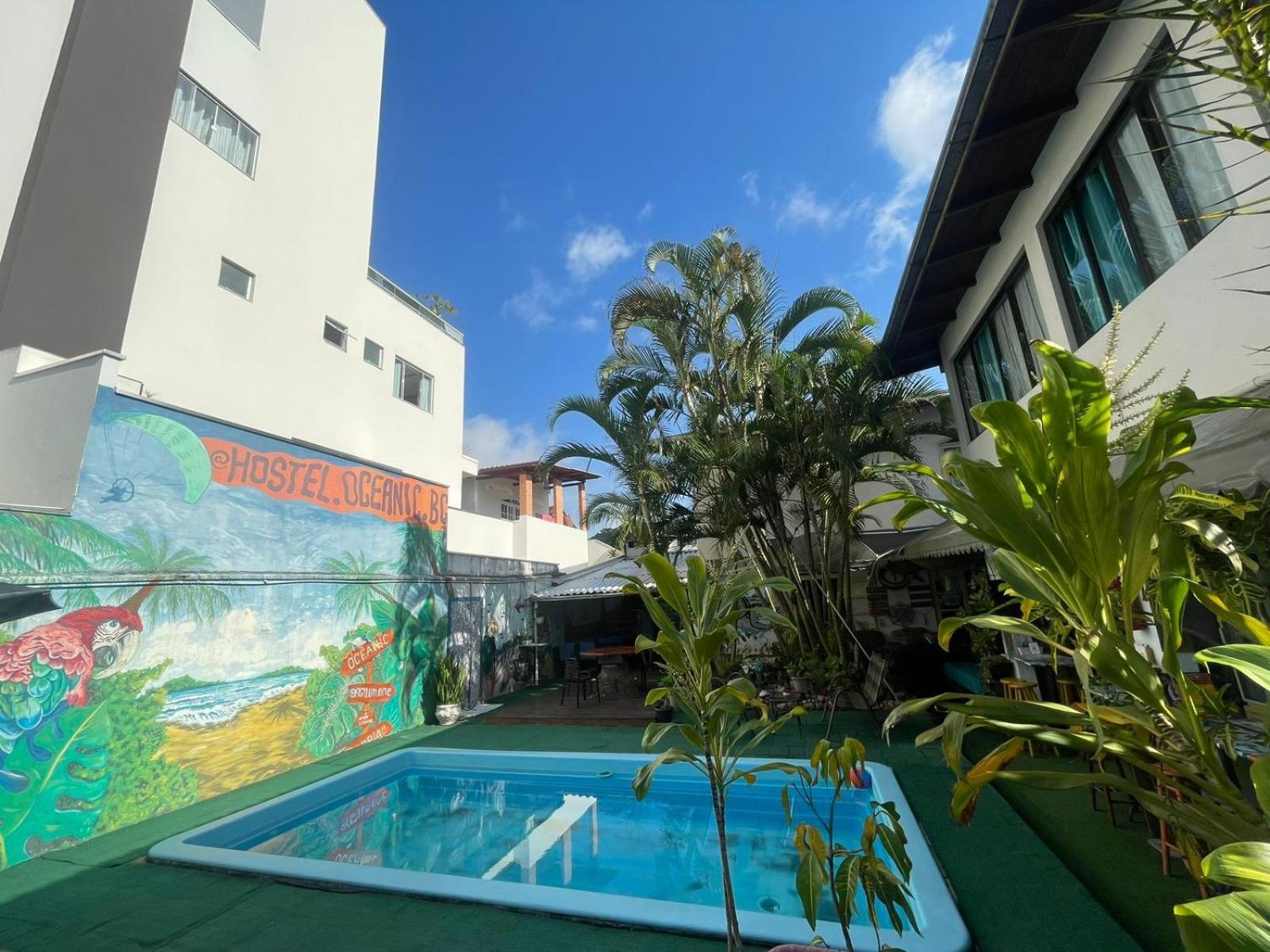 Oceanic Hostel Balneario Camboriu Exterior photo