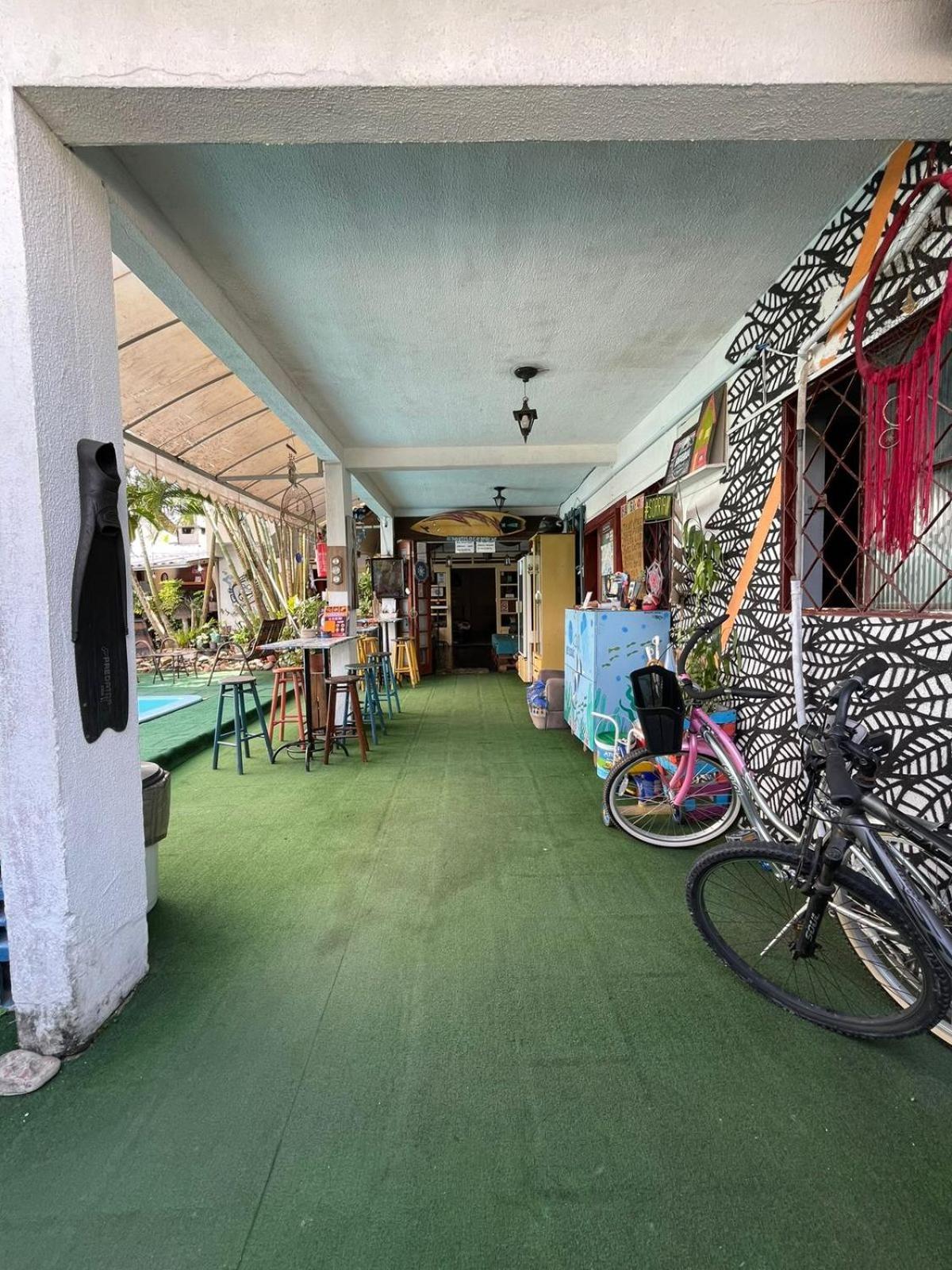 Oceanic Hostel Balneario Camboriu Exterior photo