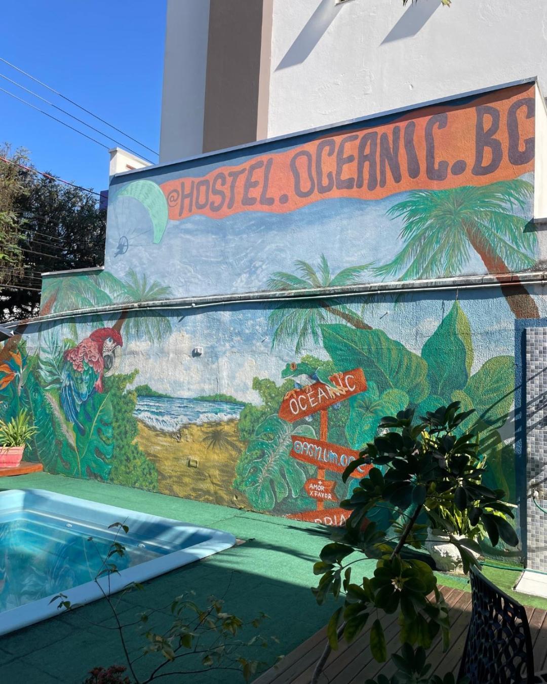Oceanic Hostel Balneario Camboriu Exterior photo